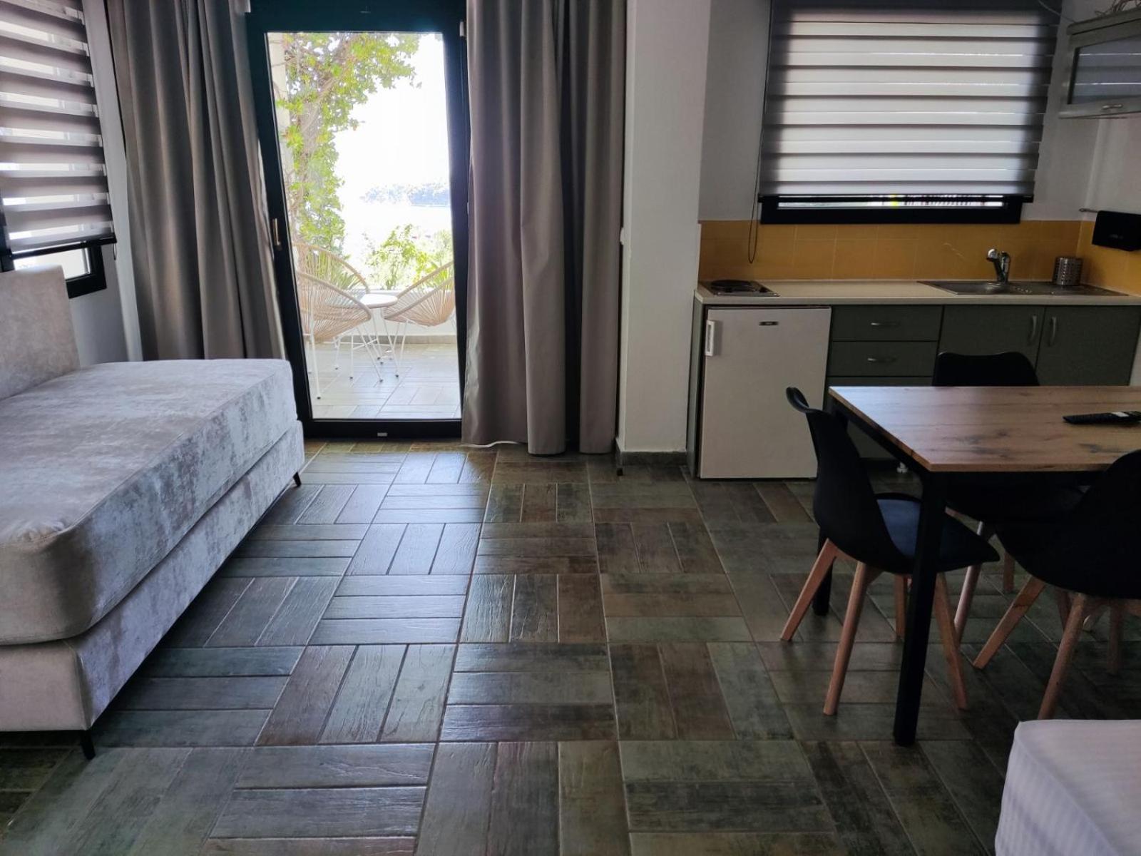 Helen'S 11 Boutique Aparthotel Achladies  Bagian luar foto